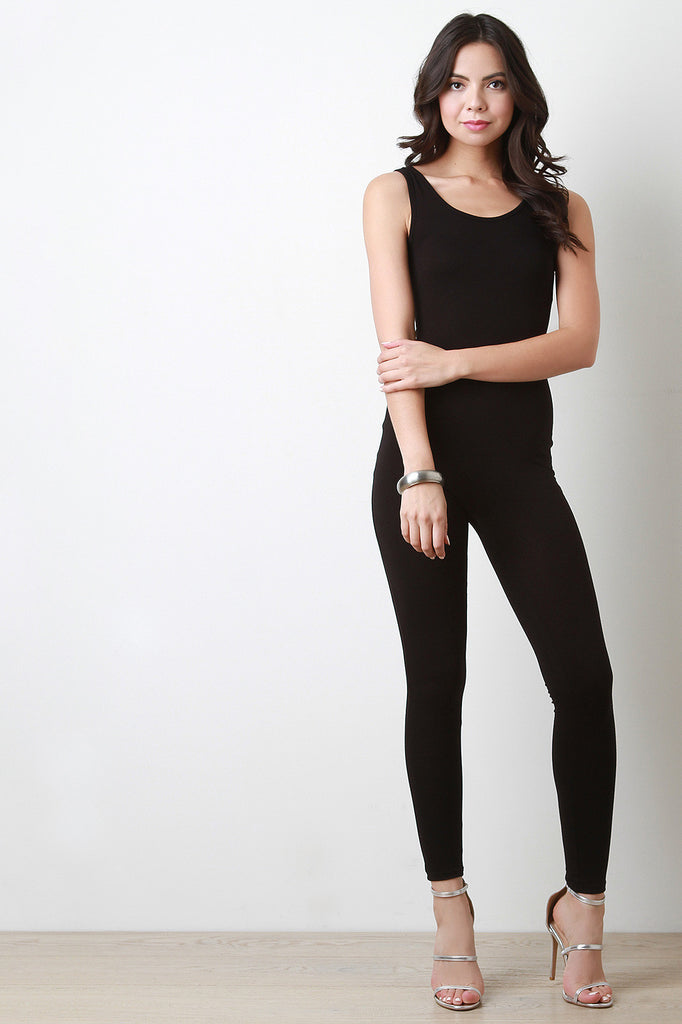 Solid Sleeveless Scoop Neck Jumpsuit