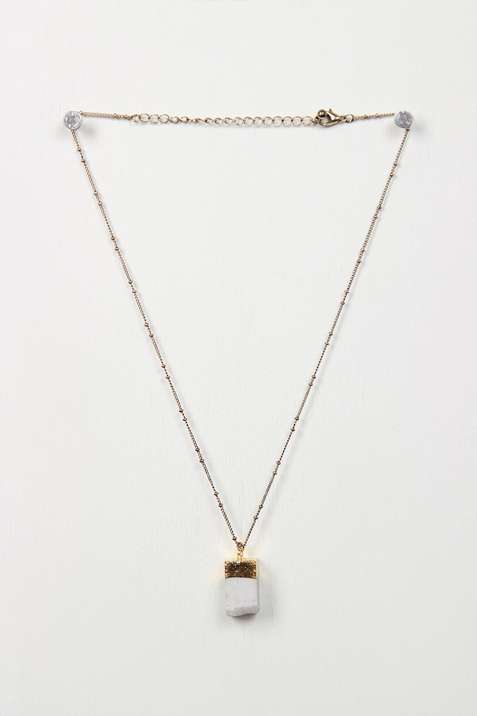 Raw Quartz And Geometric Ring Set