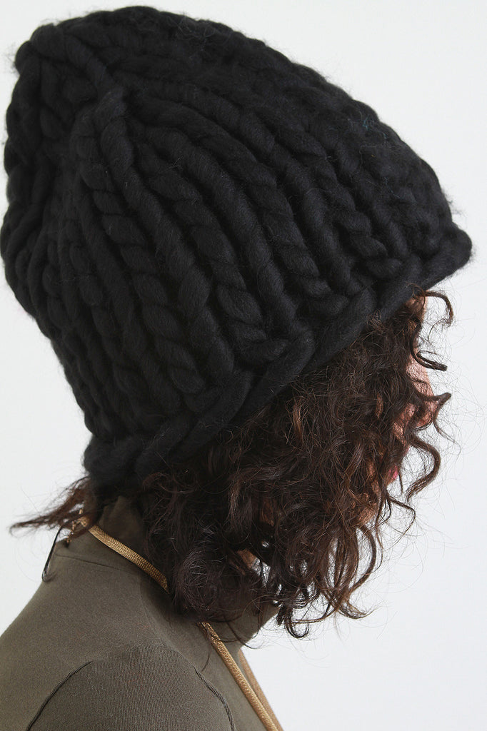 Dark Oversize Knit Beanie